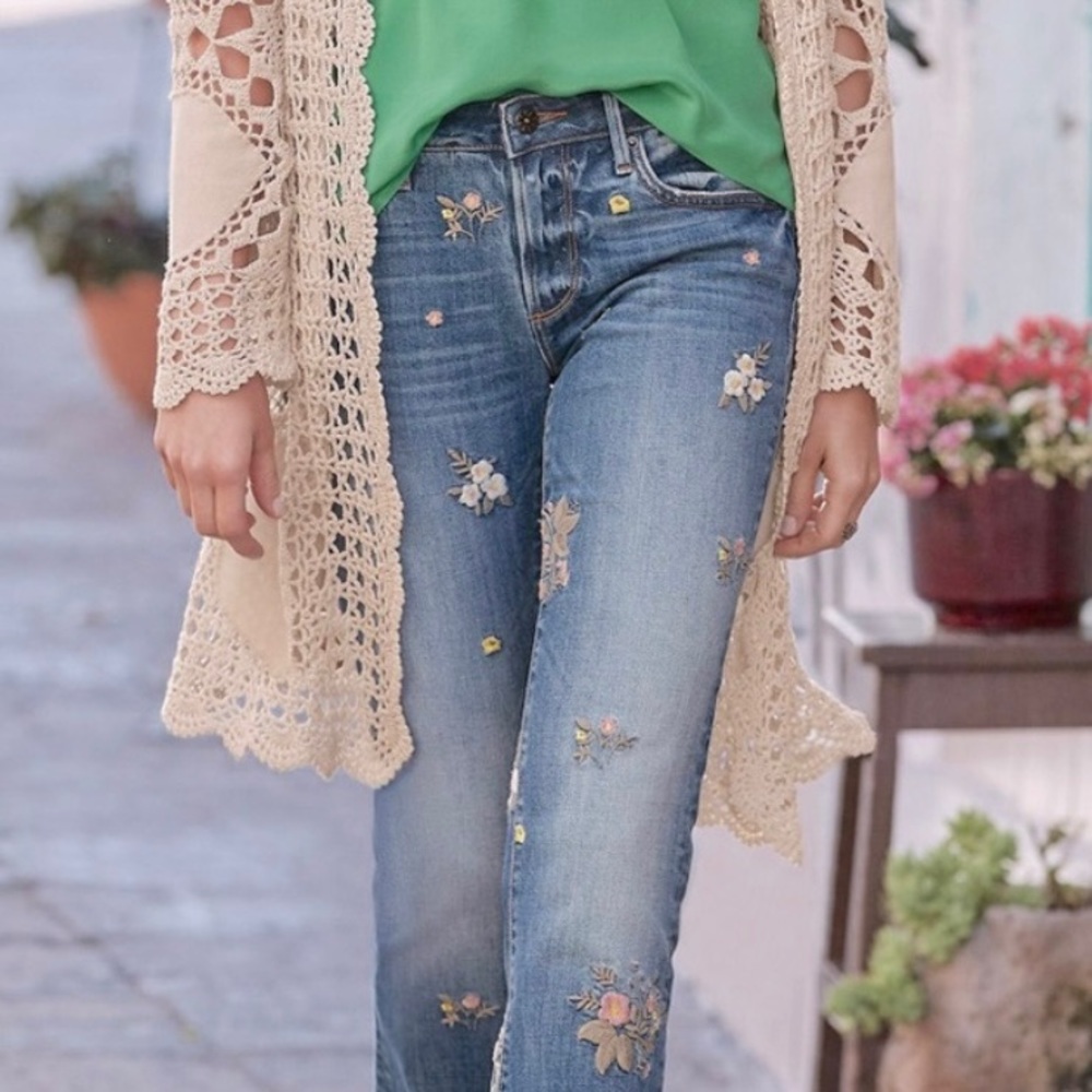 Driftwood Audrey Sky Bouquet Embroidered Jeans Raw Hem Size 25